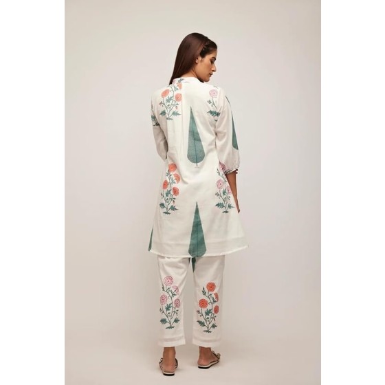 Women Traditional Saree